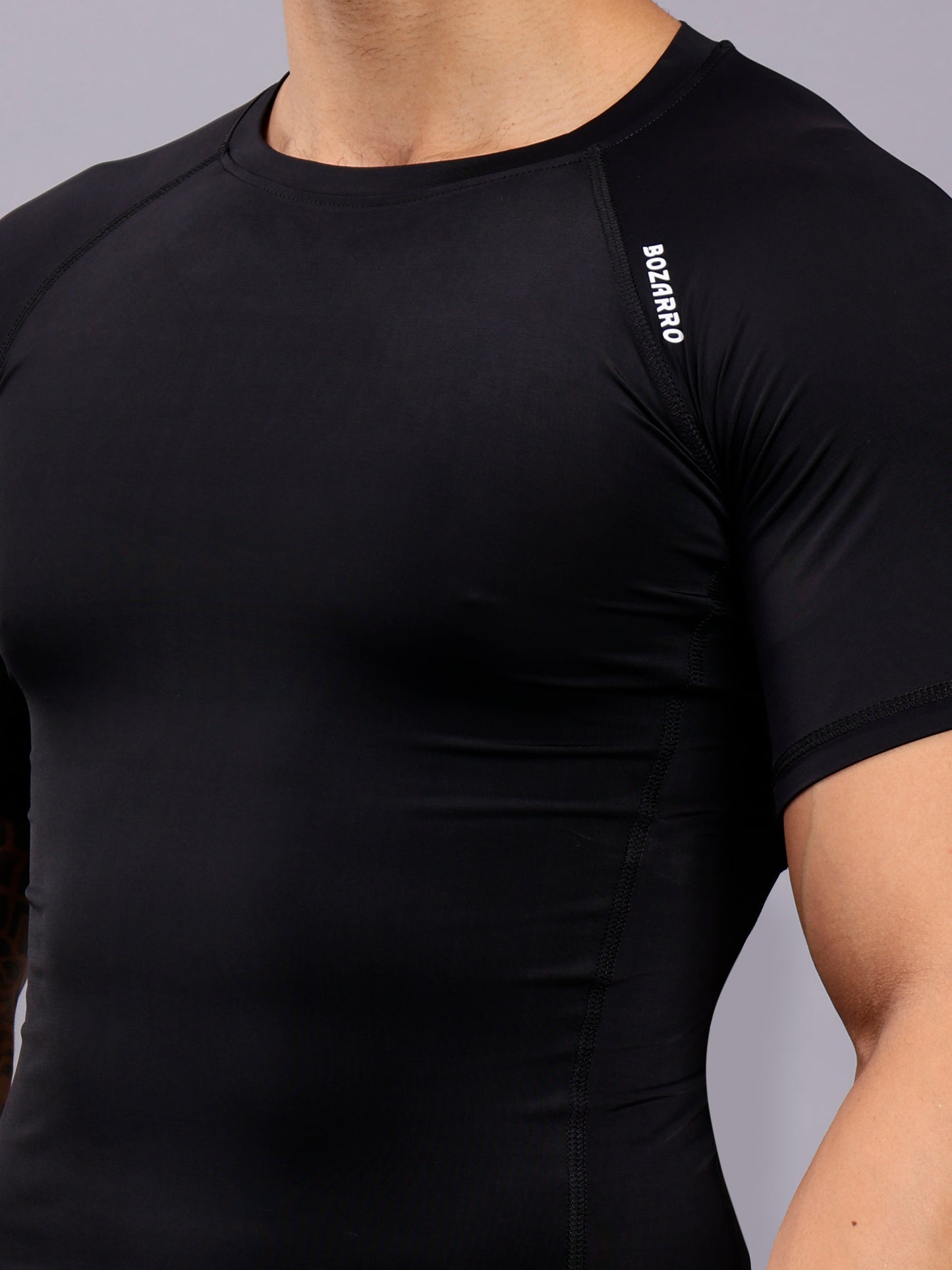 Round neck Compression half sleeve tshirt-Black
