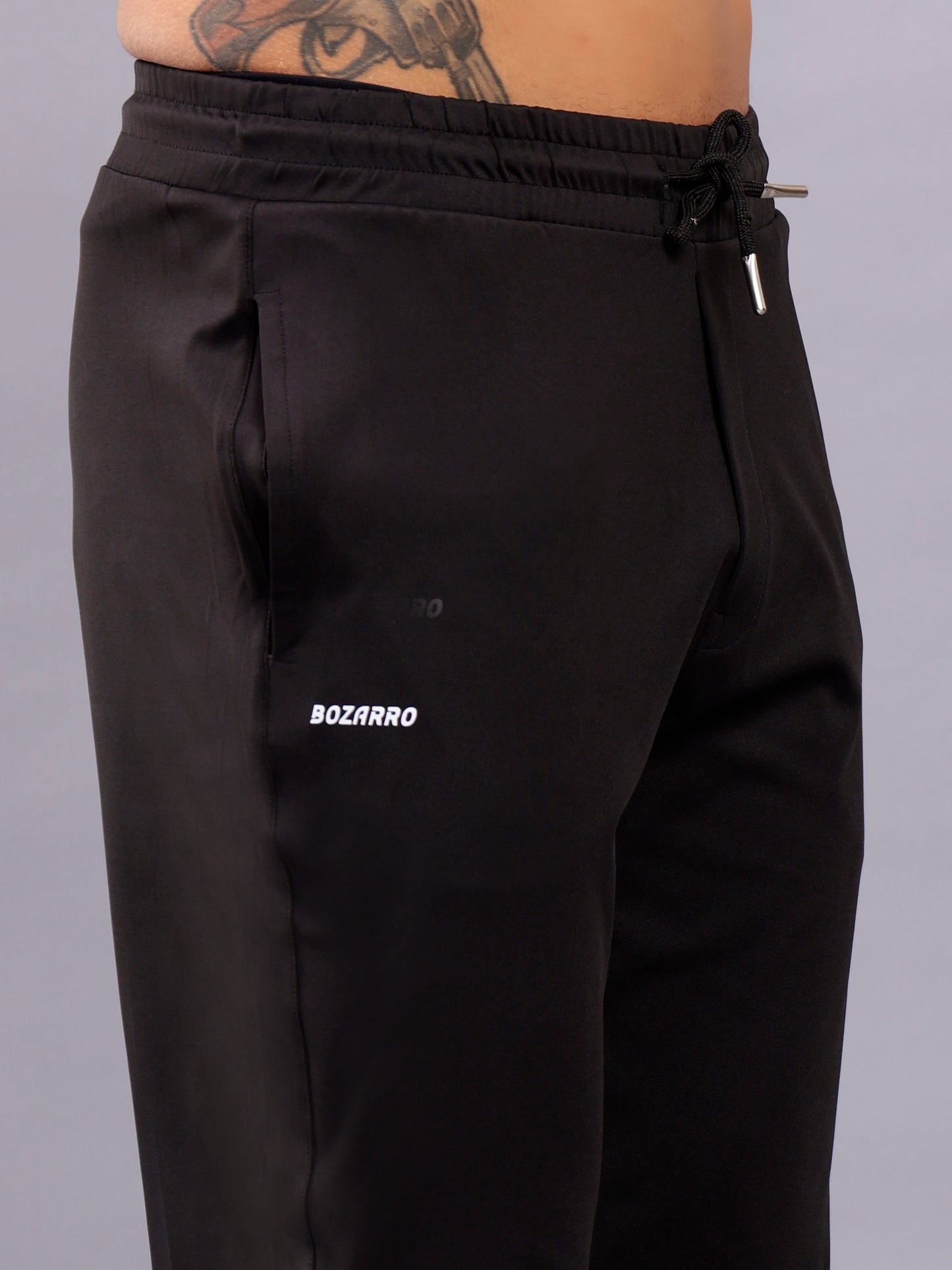 Slim fit track pants with side pockets with fresh treatment - Black