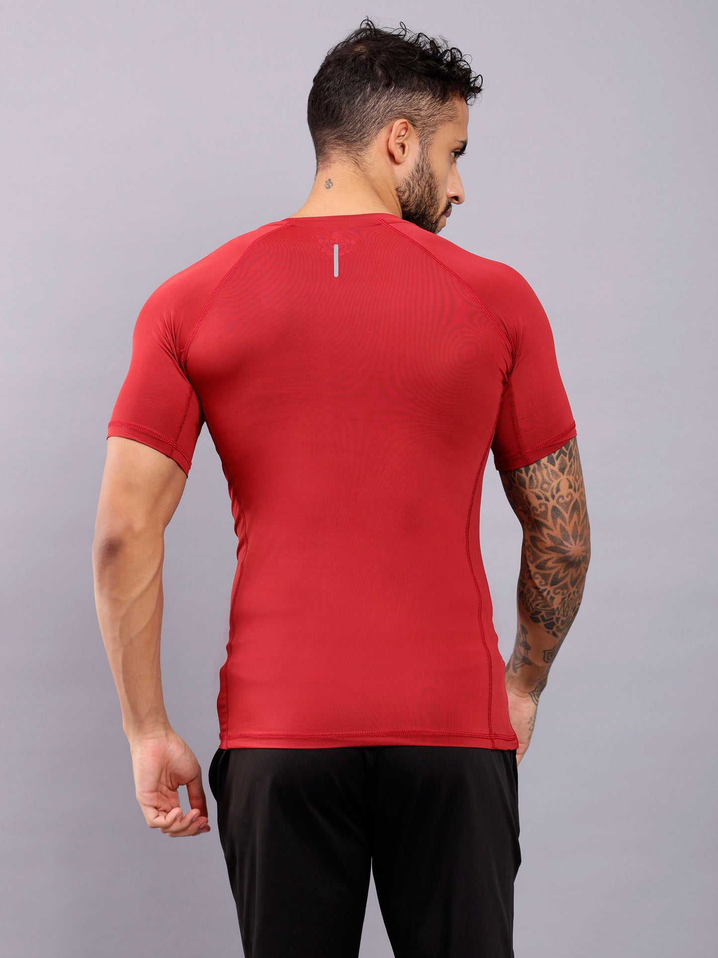 Round neck Compression half sleeve tshirt-Maroon