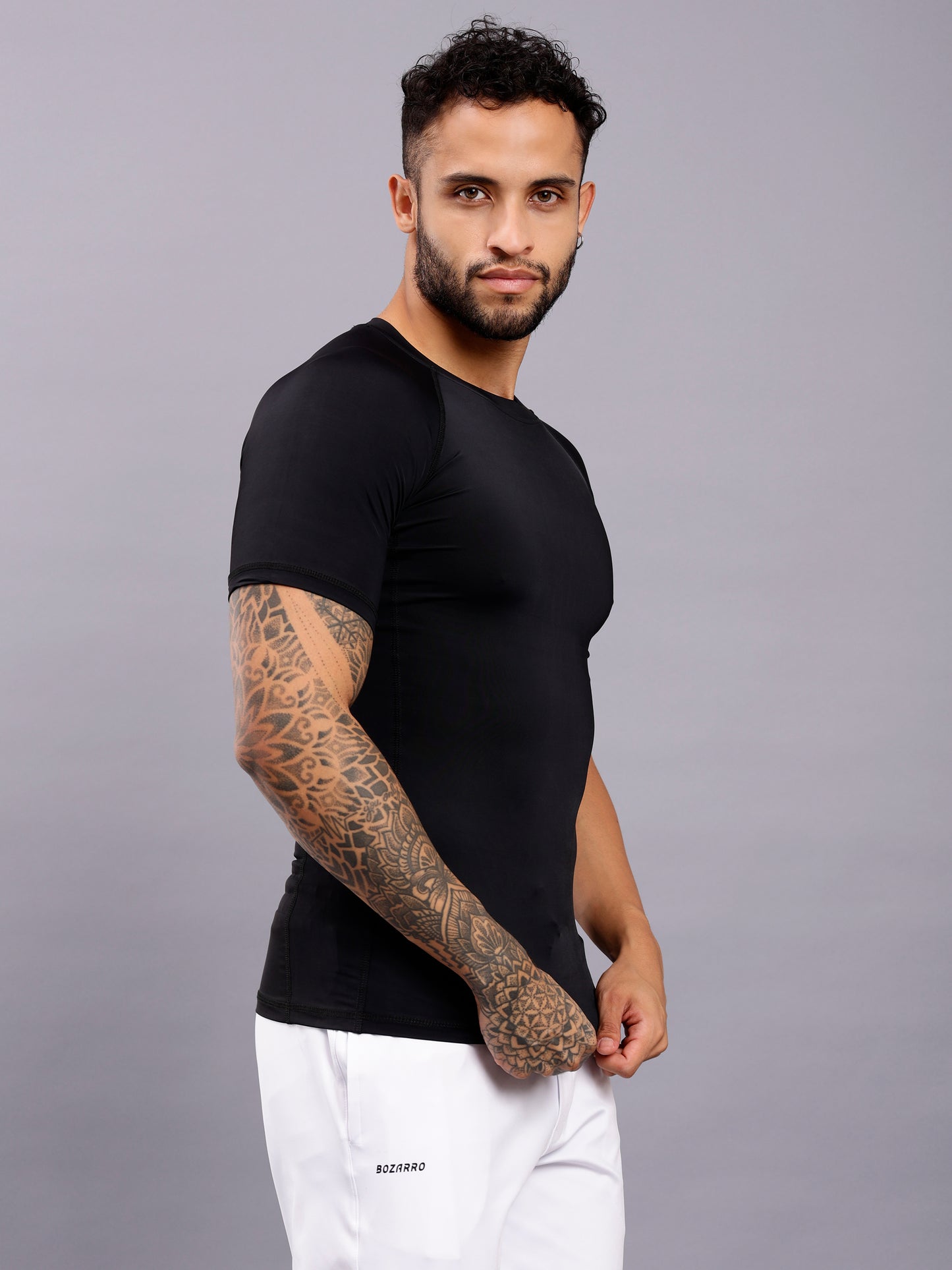 Round neck Compression half sleeve tshirt-Black